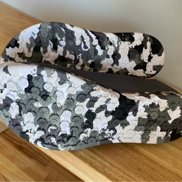 NOBULL Project Trainers in Charcoal, Women’s size 11/Men’s size 9.5 - Picture 3 of 4